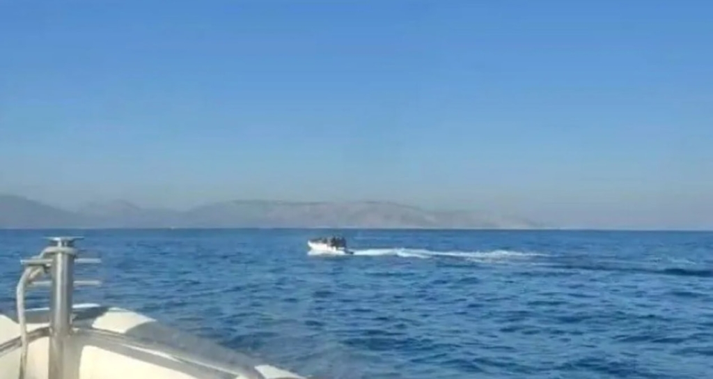 Midilli ve Sisam açıklarında batan teknelerde biri bebek 12 göçmen yaşamını yitirdi