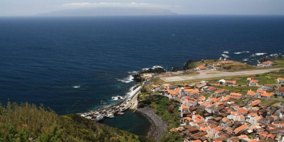 Corvo Adası Atlantik Yelkovan Kuşlarını Korumak İçin Beş Gece Karartıldı